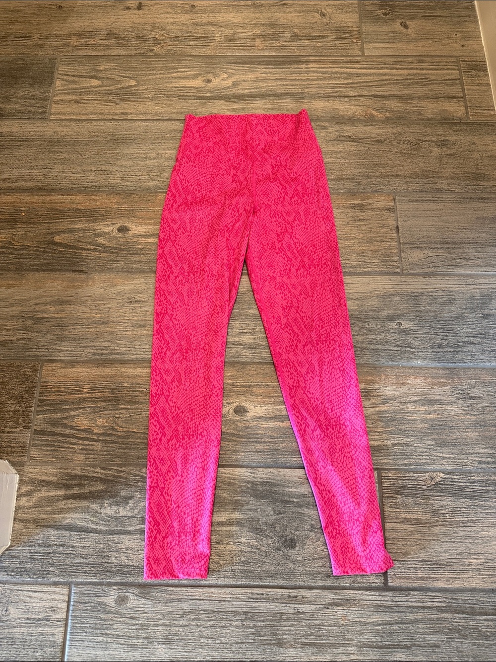 Beach Riot Hot Pink Snakeskin Print Leggings